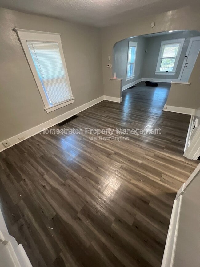 Building Photo - 7014 Edison Ave