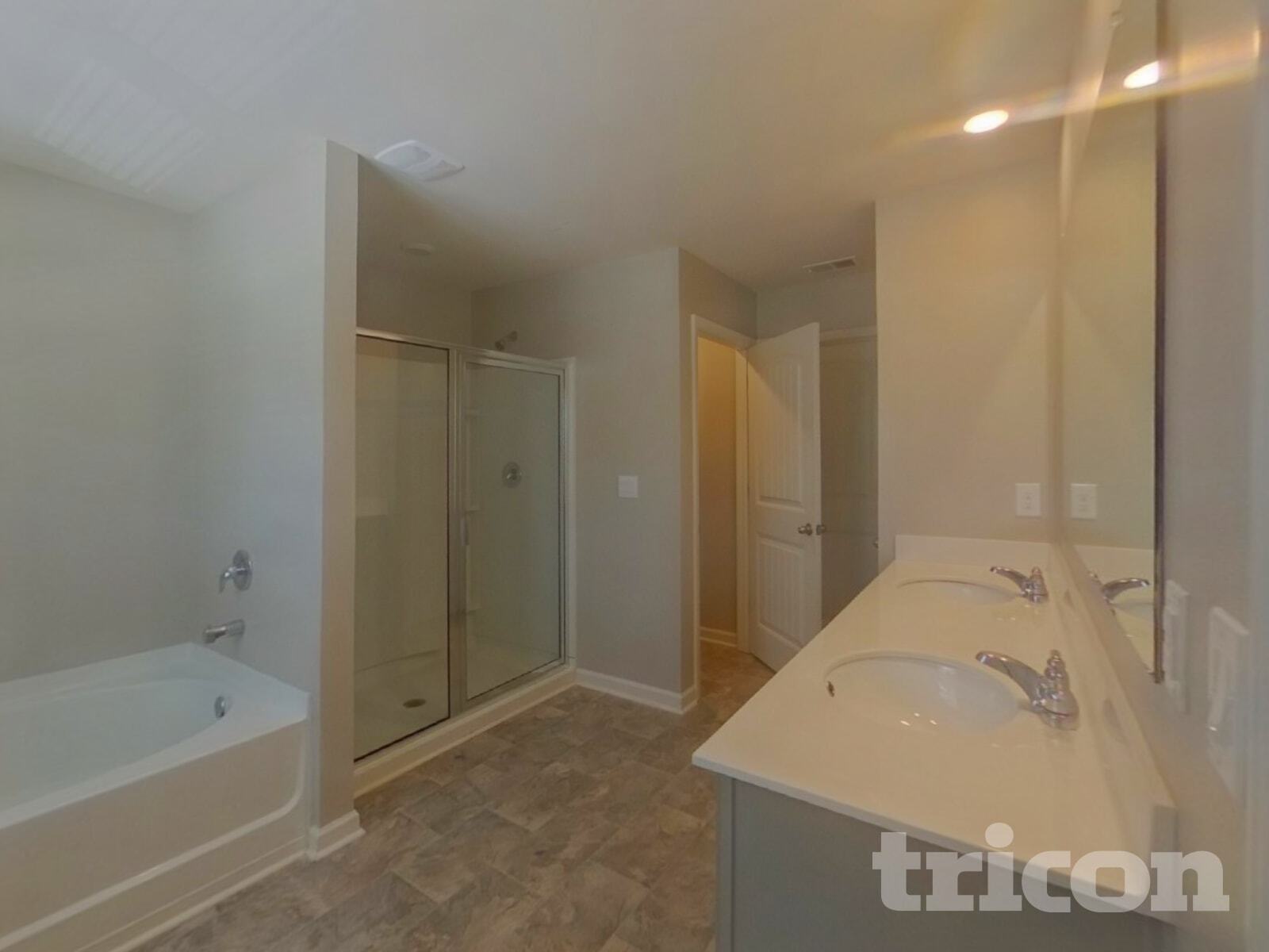 Building Photo - 864 Bentley Dr