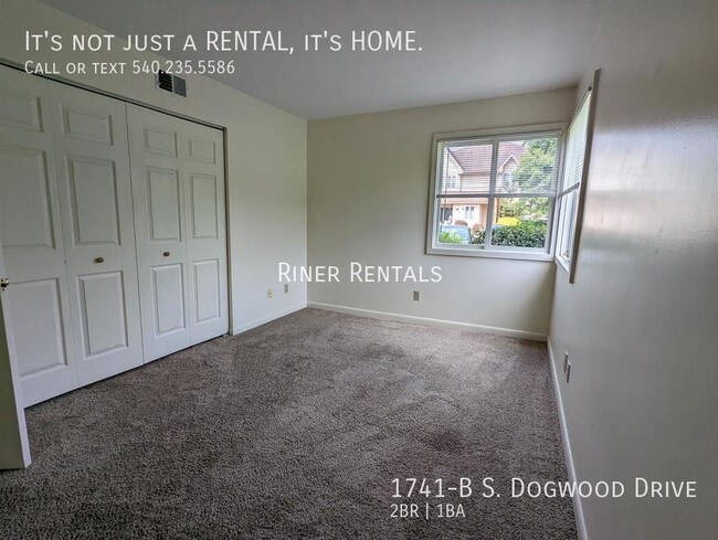 Building Photo - 1741-B S Dogwood Dr