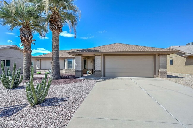 Building Photo - 14227 W Yosemite Dr