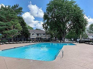 Building Photo - 388 Lambert Dr
