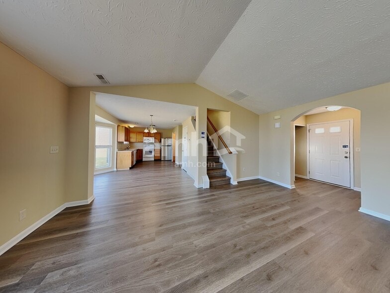 Building Photo - 3132 Summit Run Dr