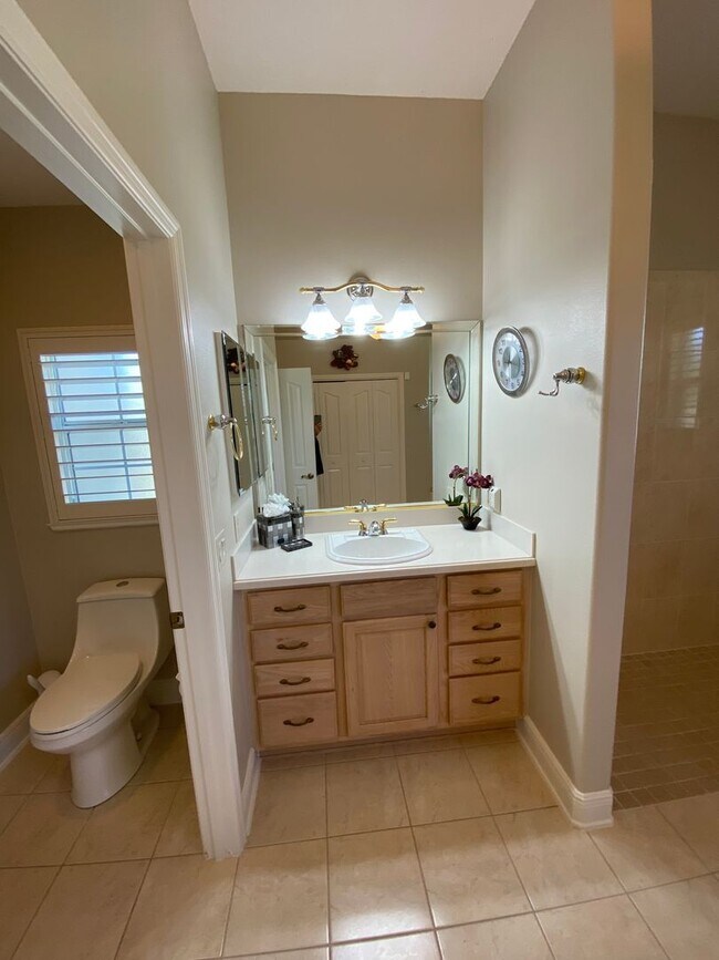 Building Photo - Spectacular and Luxurious Turnkey ANNUAL Lease in The Village of Bridgeport