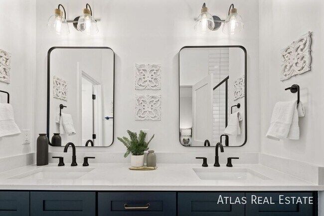 Building Photo - 4525 Tabor St