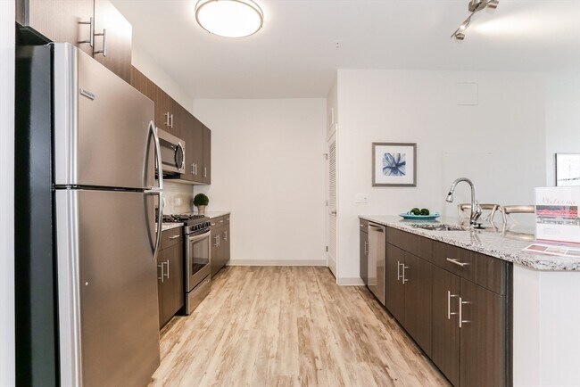 Building Photo - 35 Rosebrook Pl