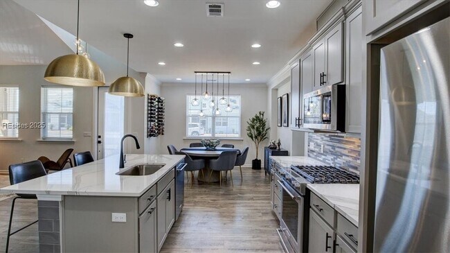 Building Photo - 1571 Shoreside Dr