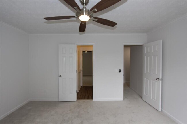 Building Photo - 5577 Clover Rise Ln