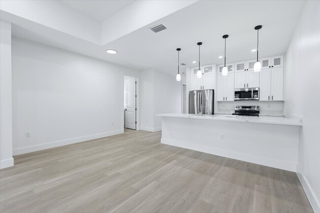 Building Photo - Luxury Duplex for Rent in Burnt Store Meadows, Punta Gorda**Reduced Rental Period Incentive**