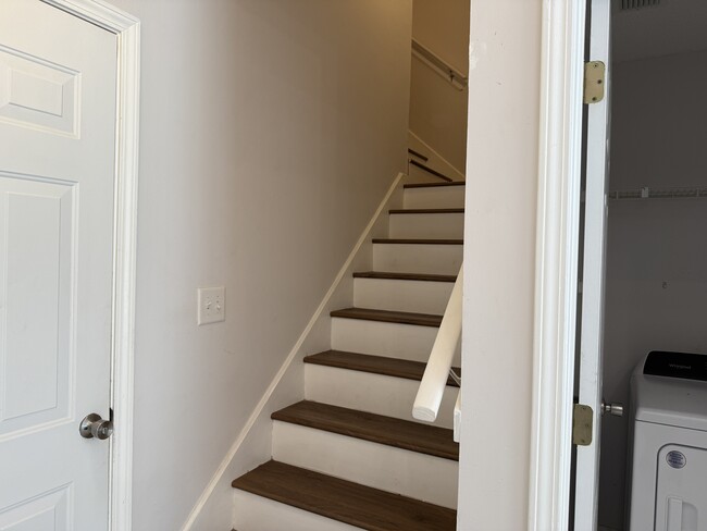 Building Photo - 5458 Hidden Gardens Dr