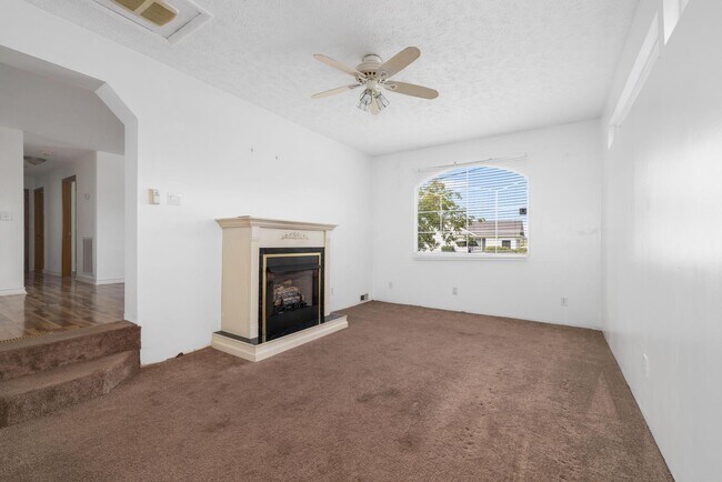 Building Photo - 274 Green Pond Rd