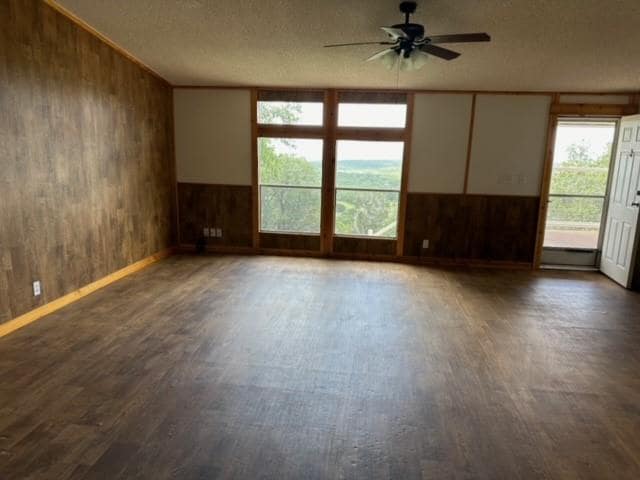 Building Photo - 6232 Paradise Manor Cir