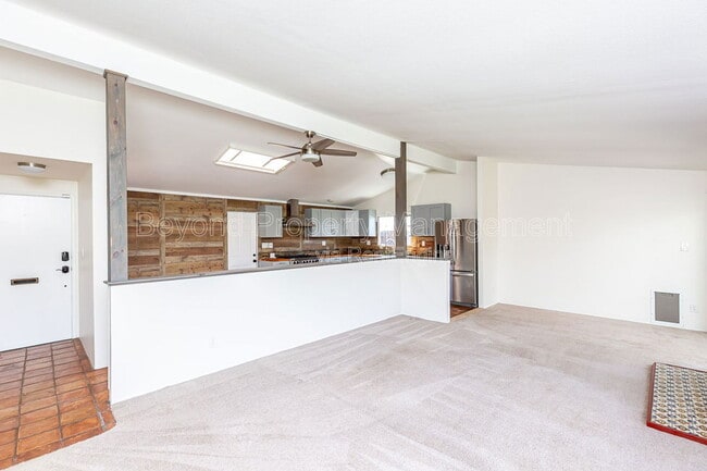 Building Photo - 4654 Glacier Ave