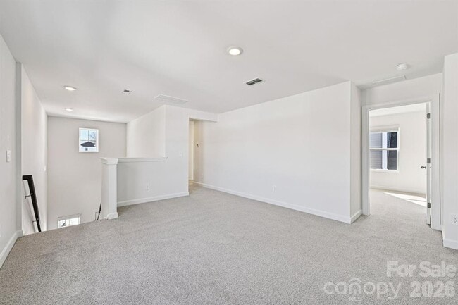 Building Photo - 1257 30th St Ln NE