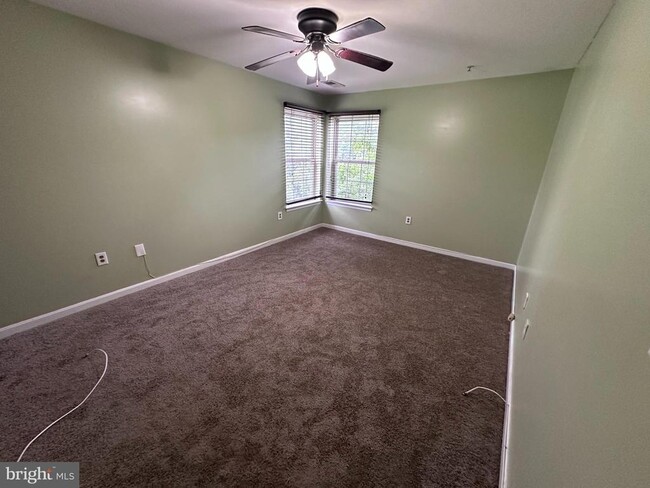 Building Photo - 6504 Home Water Ct