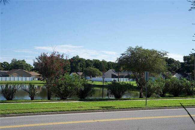 Building Photo - 3927 Pemberly Pines Cir