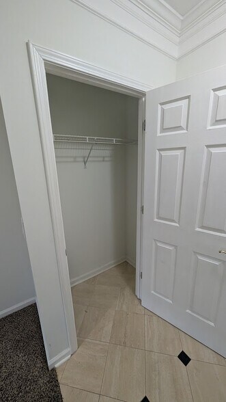 Building Photo - 3334 Peachtree Rd NE