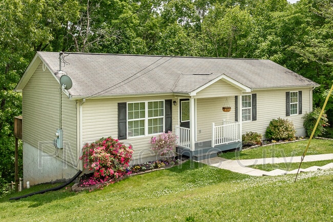 Building Photo - 343 Pine St