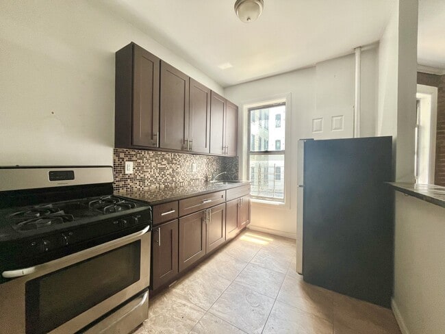 Floorplan - 70 Post Avenue
