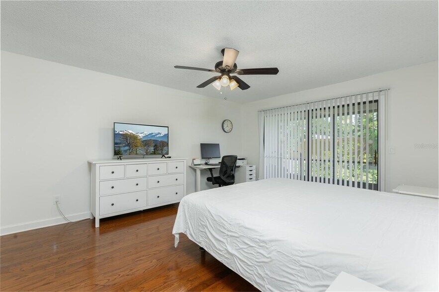 Building Photo - 2383 Sun Valley Cir