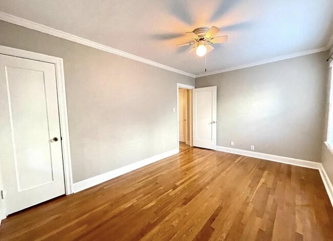 Building Photo - 1127 Clark Way