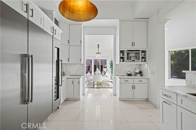 Building Photo - 4000 Bouquete St
