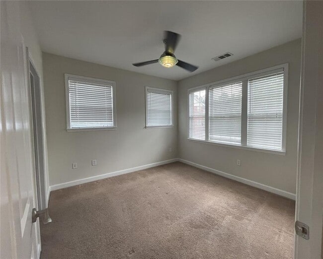Building Photo - 1292 Ashford Creek Way NE