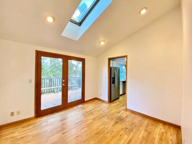 Building Photo - Great Home For Rent