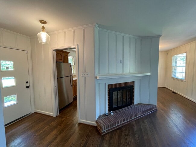 Building Photo - Beautiful Home located on .53 Wooded Corner Lot.