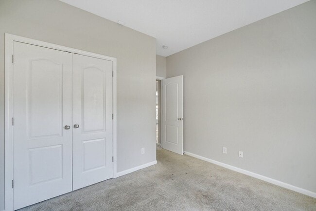 Building Photo - 1200 Peacock Trail