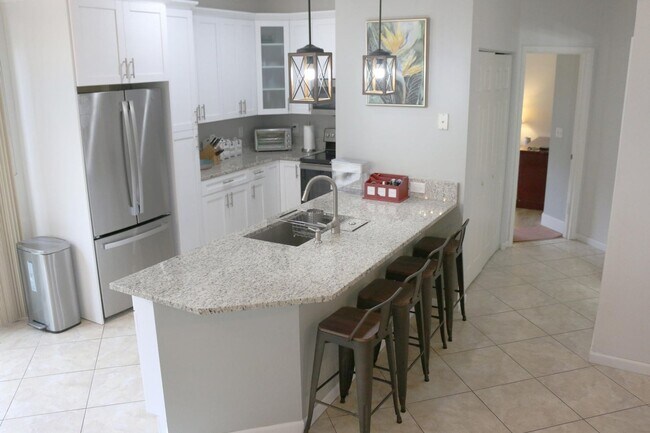 Building Photo - 12582 Shoreline Dr