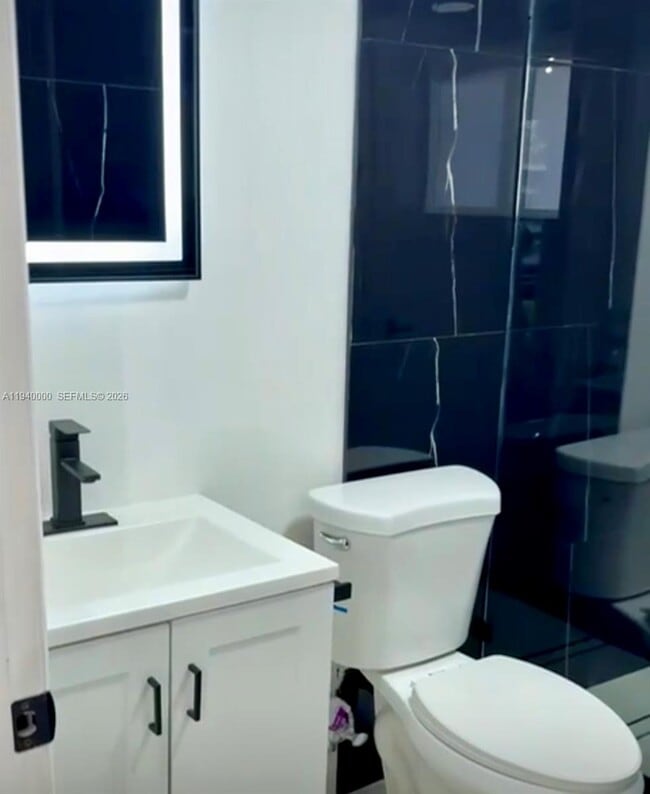 Building Photo - 651 N 73rd Ave