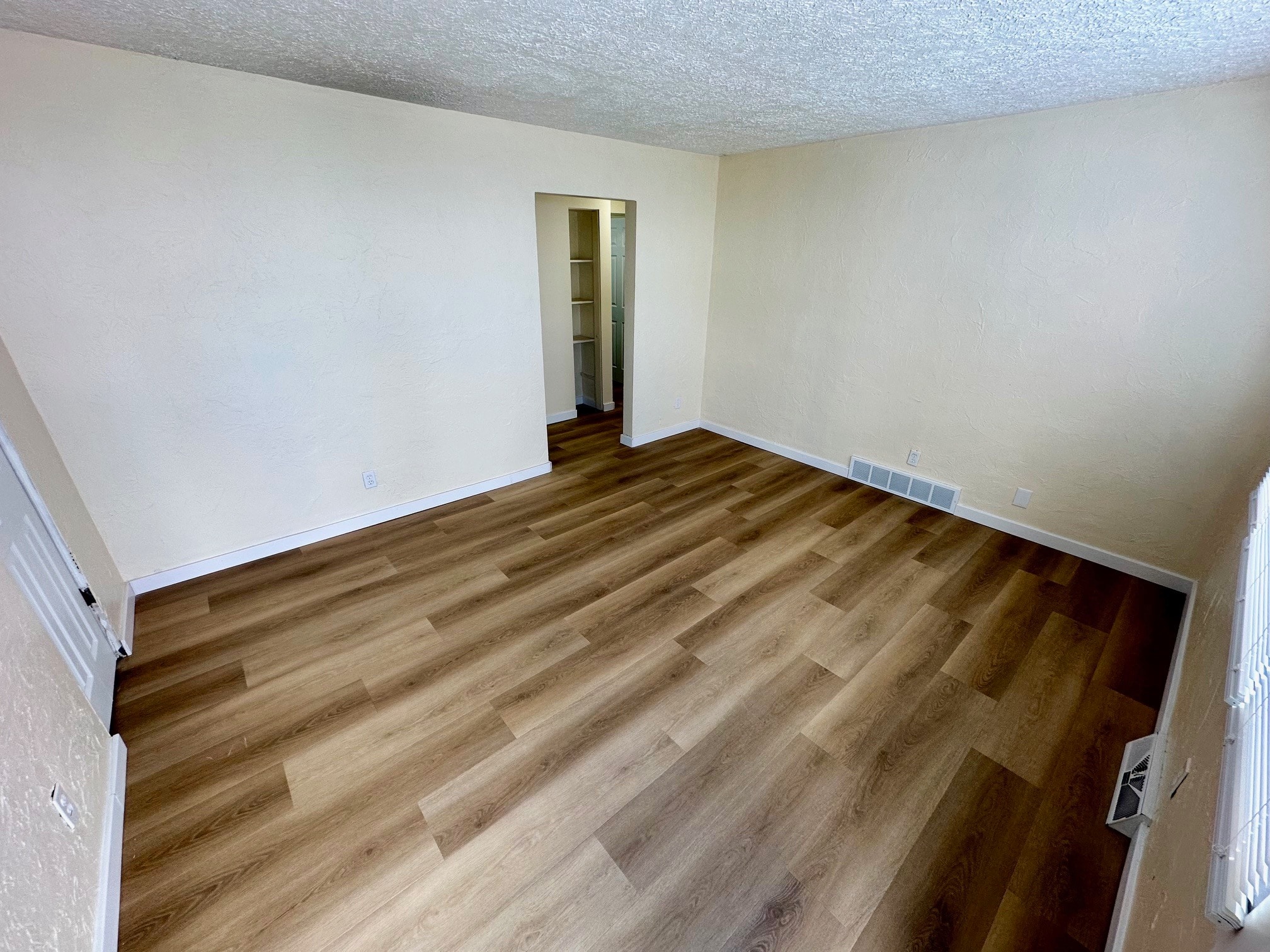 Building Photo - 1168 Tonawanda Ave