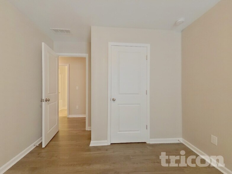 Building Photo - 180 Chapelcrest Ln