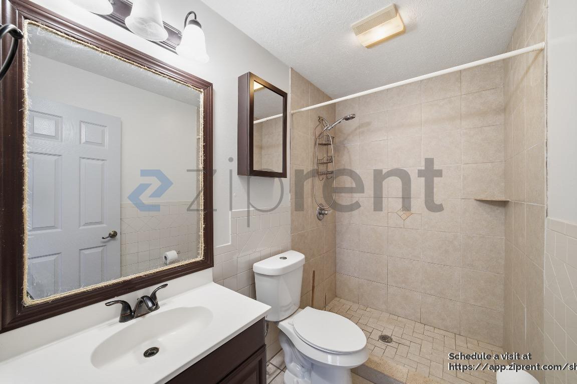 Building Photo - 103 Autumn Ln