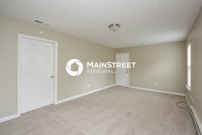 Building Photo - 4 Bedroom Pet-Friendly Home in Lithonia, GA with Main Street Renewal