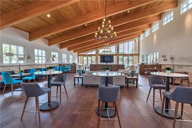 Building Photo - 368 Rend Dr