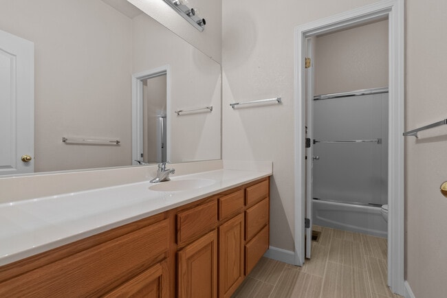 Building Photo - 2720 Avenida De Landa