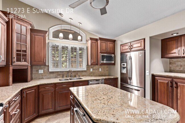 Building Photo - 11273 E Sunnyside Dr