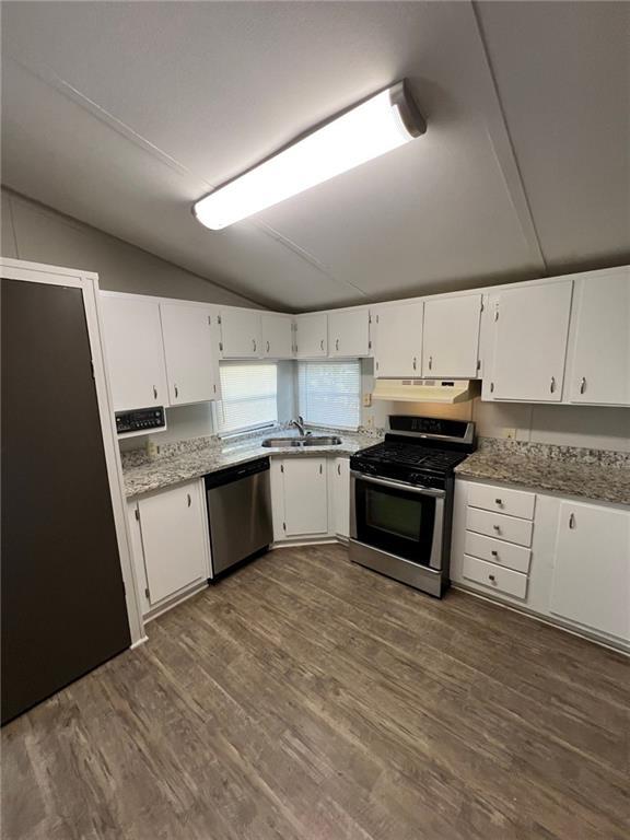 Building Photo - 3700 Ash Dr