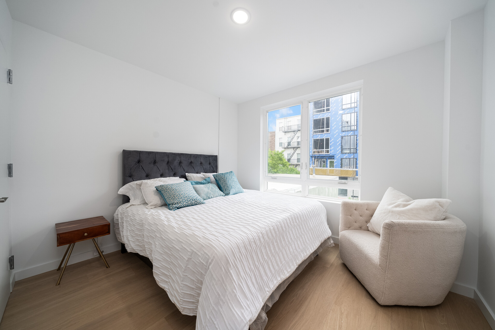 Building Photo - 417 Jackson St