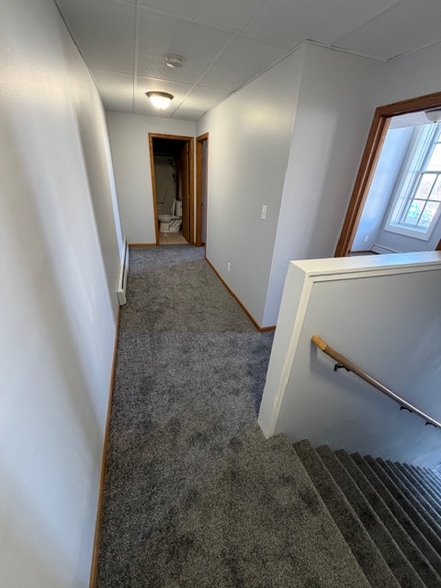 Building Photo - 205 Plum St