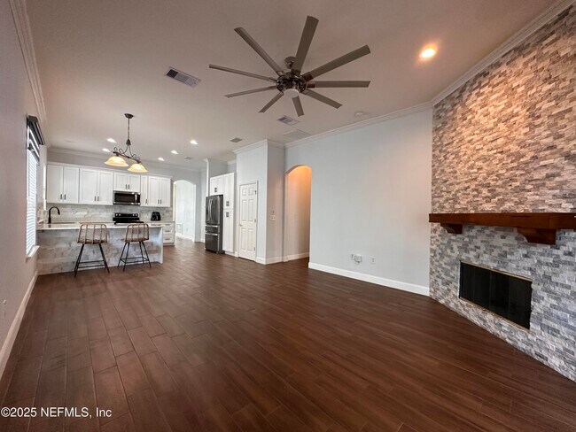 Building Photo - 3995 Leatherwood Dr