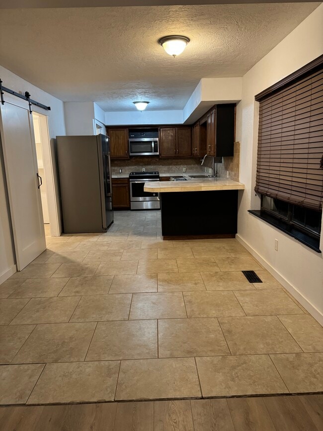 Building Photo - 12901 NE 36th St