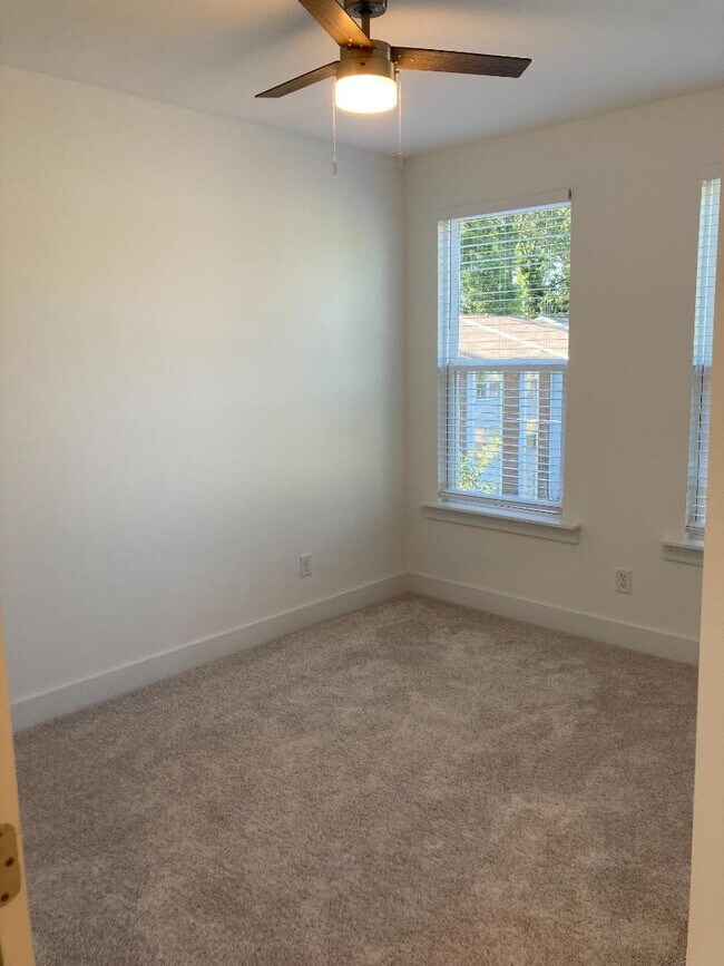 Building Photo - 4020 Capital Rdg Ct