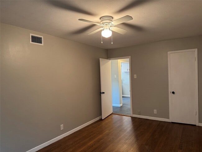 Building Photo - 11321 Wyatt St