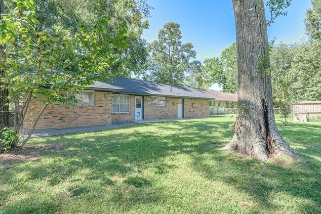 Building Photo - 3402 Gary Ln