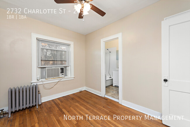 Building Photo - Charming, VINTAGE 1BR with Balcony - Close...