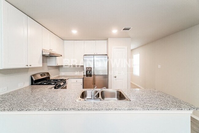 Building Photo - 7150 Winding Draw
