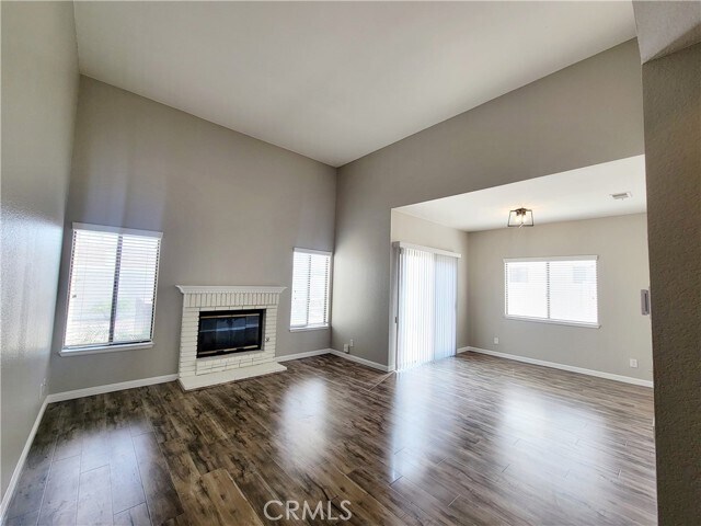 Building Photo - 28973 Willow Creek Ln