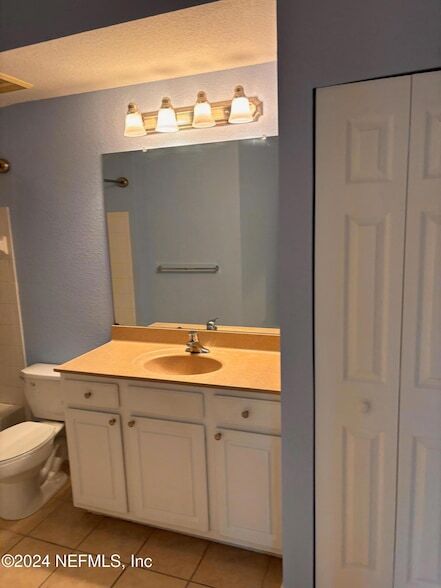 Building Photo - 10075 Gate Pkwy N